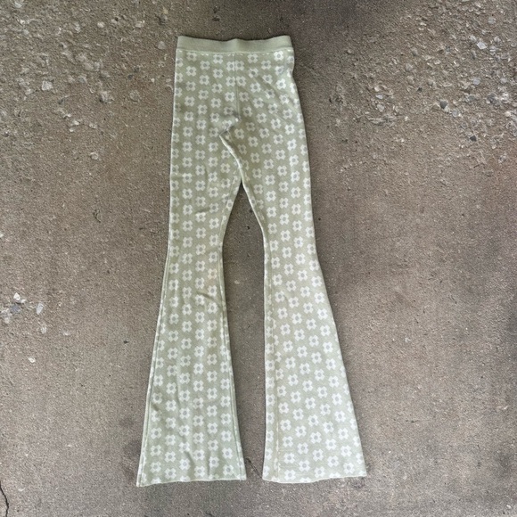 PRINCESS POLLY XS/S ADORE Floral Green SWEATER FLATTERING Women's Pants EXC $88 - Picture 3 of 4